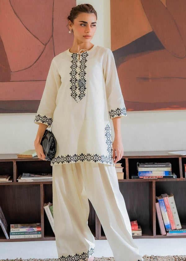 Teteirs 2pc Lawn - BK.Clothings